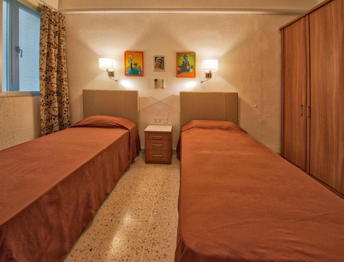 Beachfront With Seaviews Apartment No56 Award Winner Unbeatable Location For Closeness To The Sea Ideal For Guests Looking For Winter Spring And Autumn Breaks In Sunny Malta Also Ideal For Coastal Hikers Mellieħa Buitenkant foto