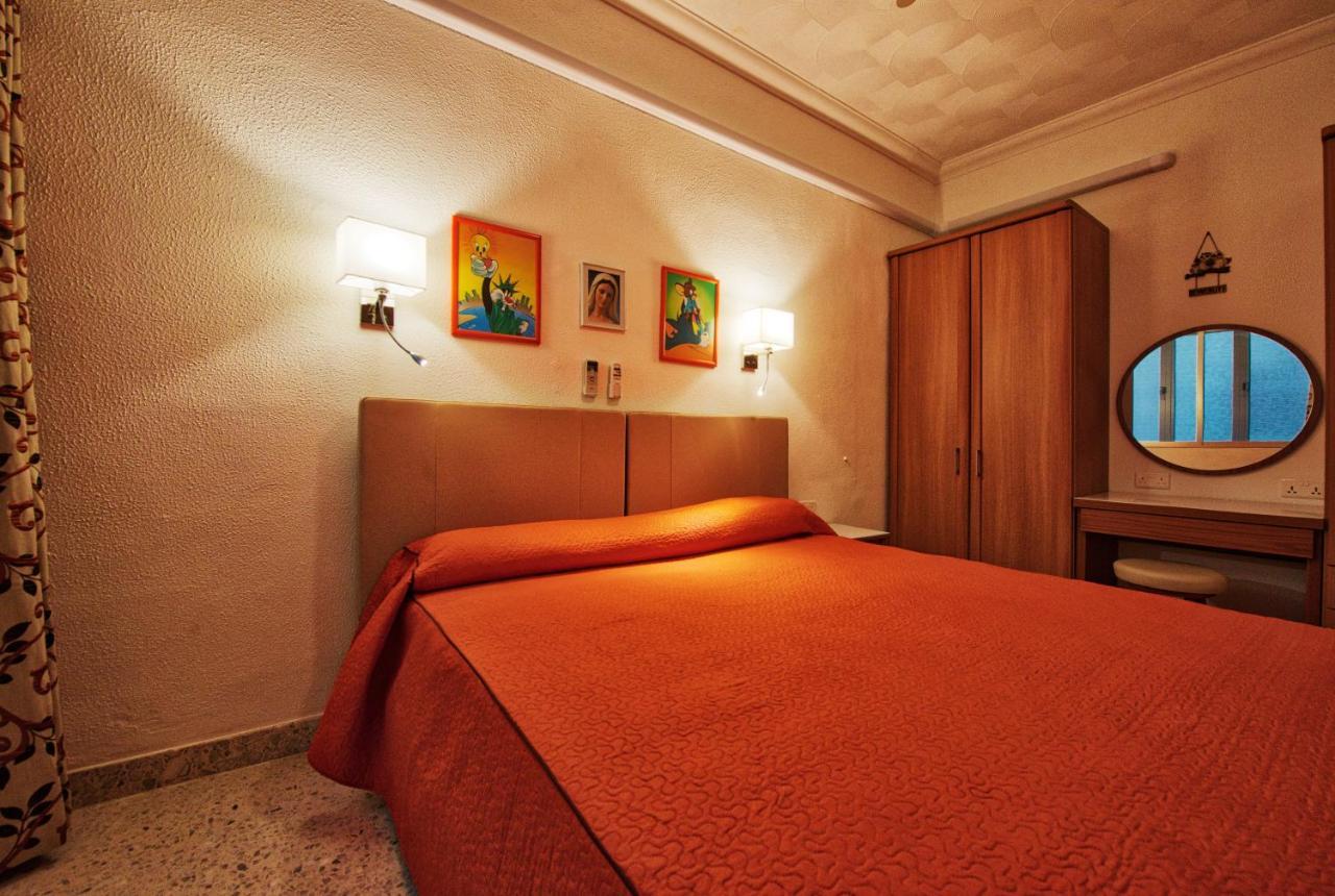 Beachfront With Seaviews Apartment No56 Award Winner Unbeatable Location For Closeness To The Sea Ideal For Guests Looking For Winter Spring And Autumn Breaks In Sunny Malta Also Ideal For Coastal Hikers Mellieħa Buitenkant foto