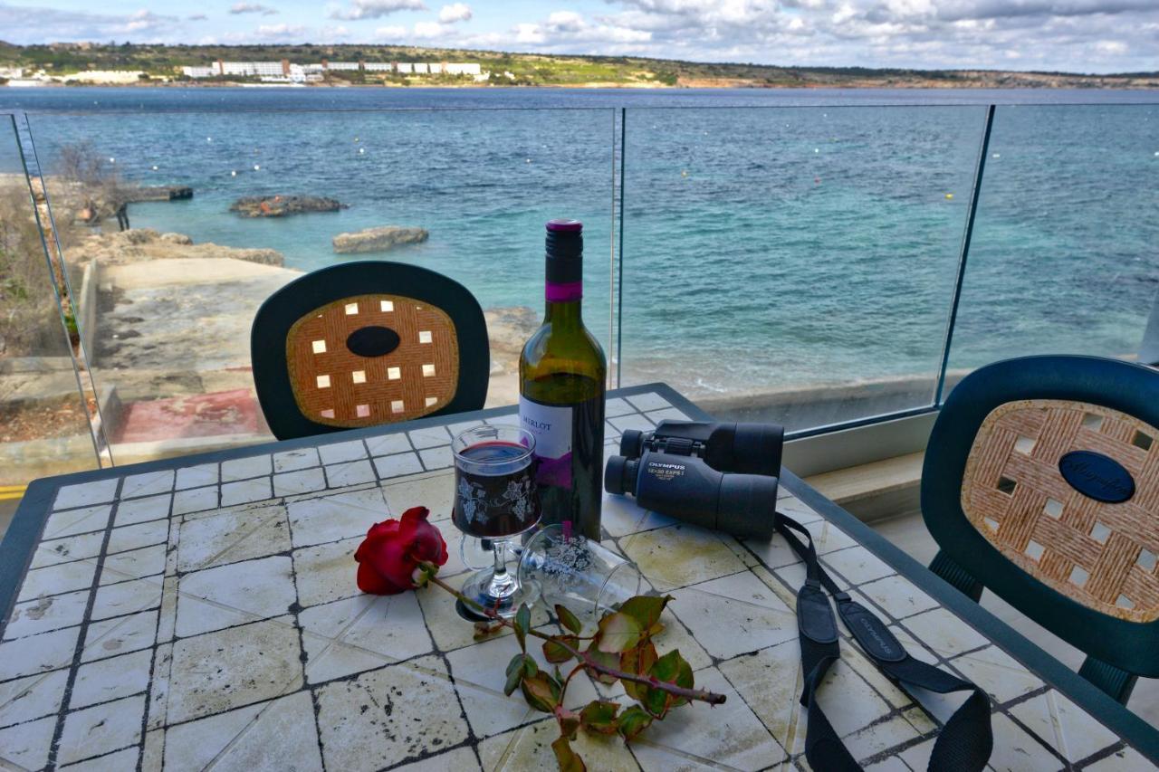 Beachfront With Seaviews Apartment No56 Award Winner Unbeatable Location For Closeness To The Sea Ideal For Guests Looking For Winter Spring And Autumn Breaks In Sunny Malta Also Ideal For Coastal Hikers Mellieħa Buitenkant foto
